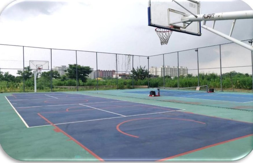 Basketball & tennis courts